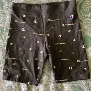 Selling Champion kids shorts size Large